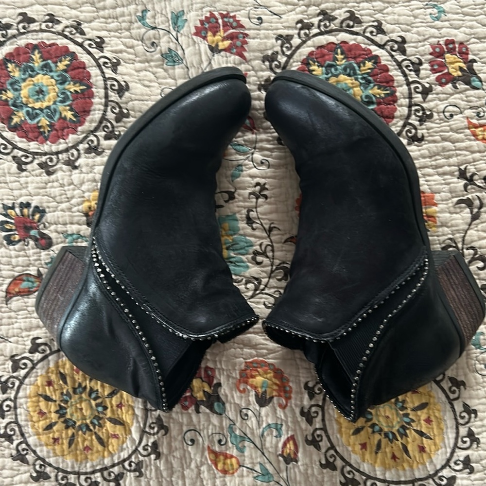 Miz Mooz bootie, size 9